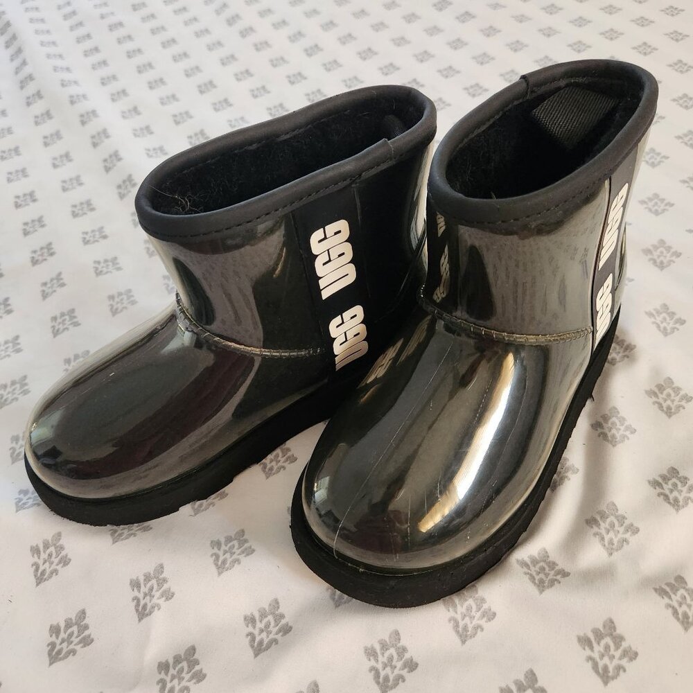 UGG Kids Classic Clear Mini II Boots Black Reflective Size 13K Waterproof Insula